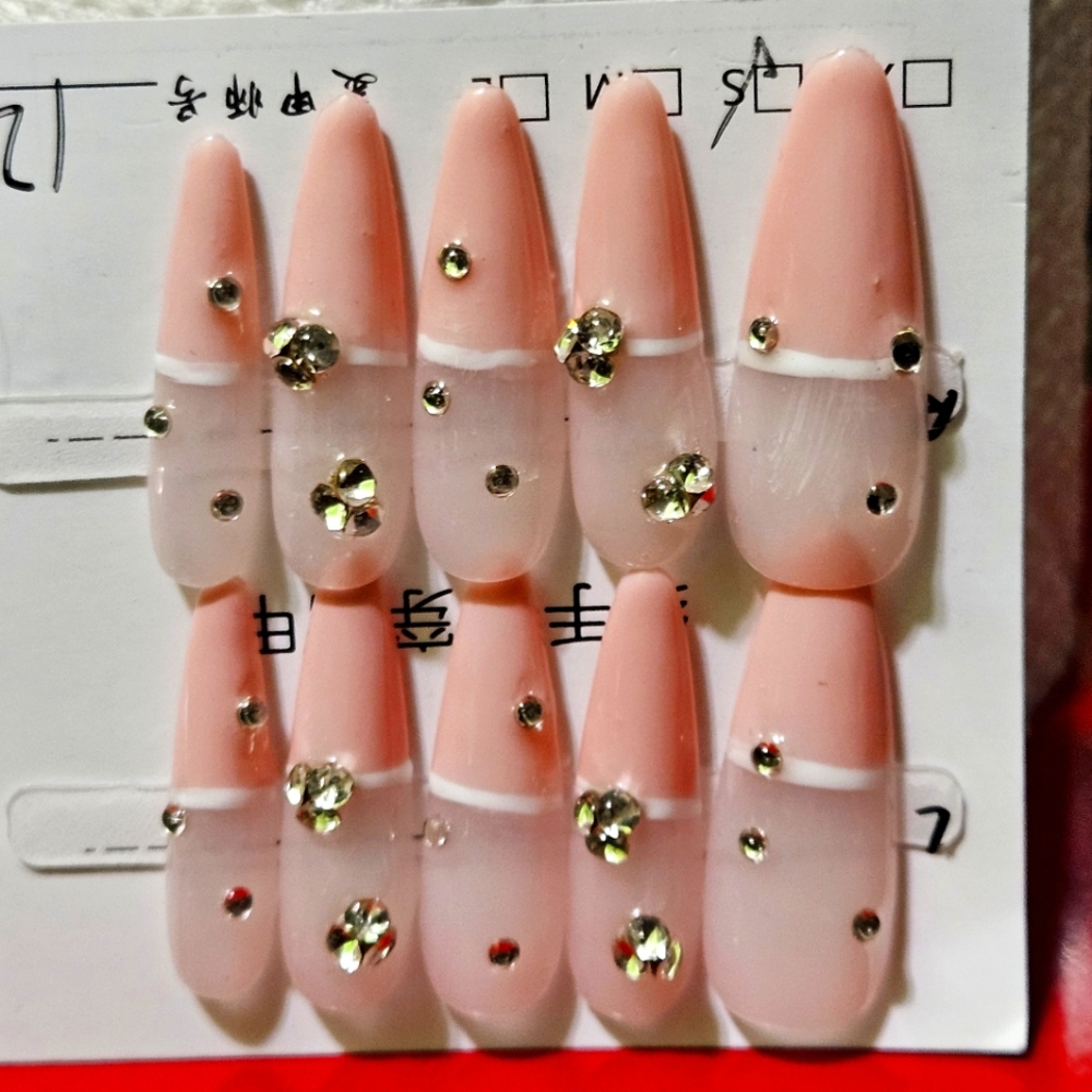 Bougie Nails Press-on nails glue-on nails artificial nails fake